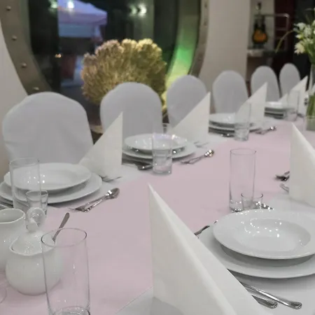 & Restaurant - Jastrzebia Gora Отель Rozewie